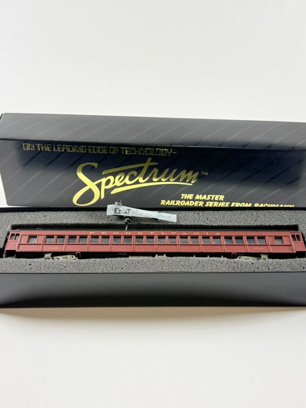 Spectrum Bachmann HO 1930s Passenger Car PRR 3325 Pennsylvania Railroad Coach